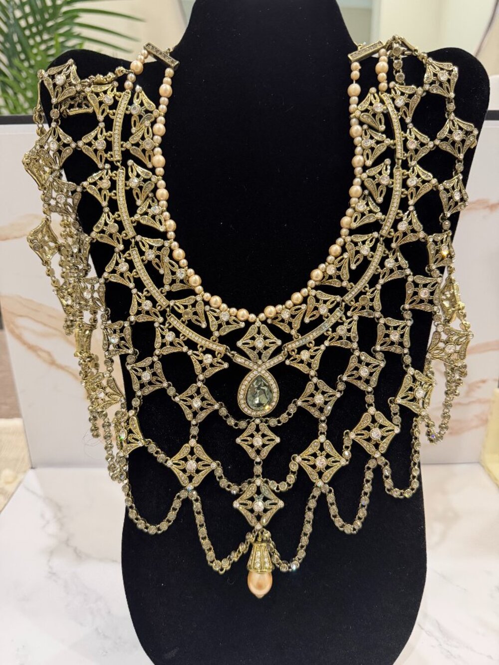 Heidi Daus The Legendary Speechless Bib Necklace